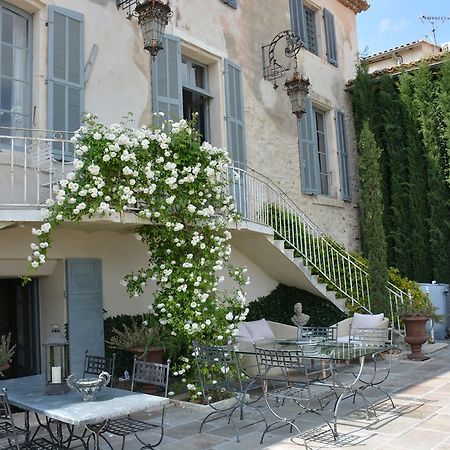 Le Petit Chateau Châteauneuf-de-Gadagne Dış mekan fotoğraf