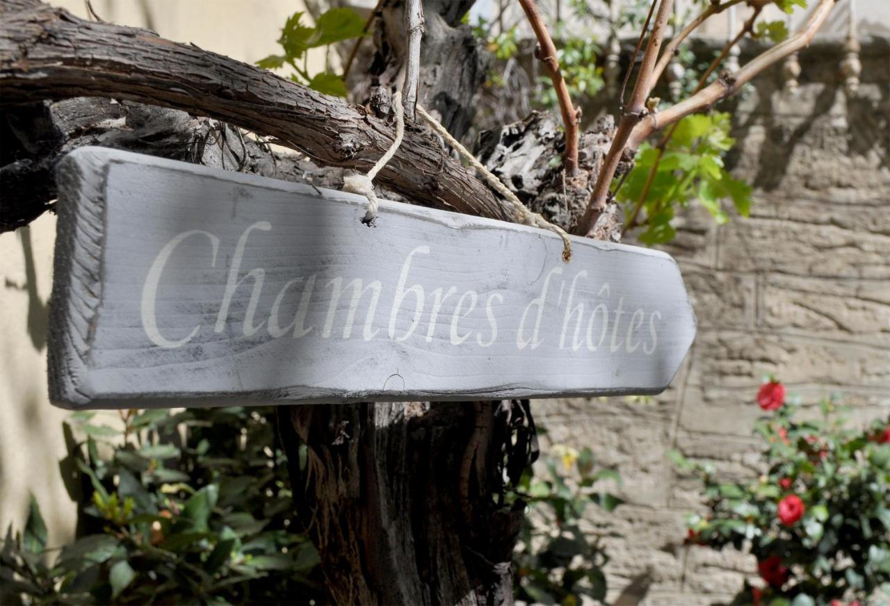 Le Petit Chateau Châteauneuf-de-Gadagne Dış mekan fotoğraf