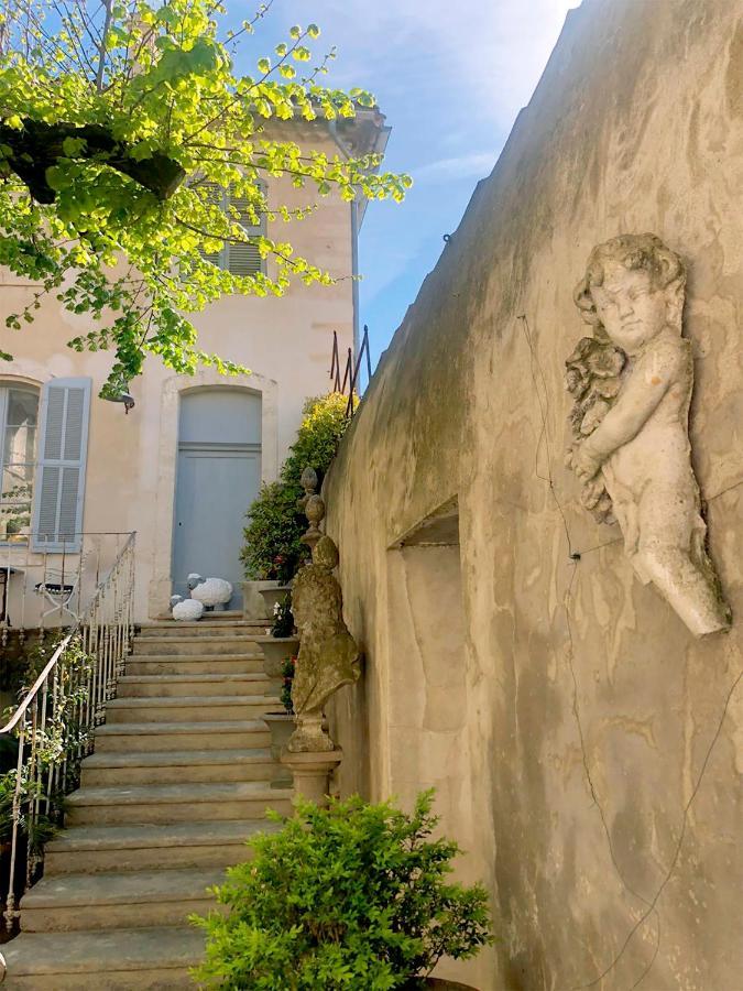 Le Petit Chateau Châteauneuf-de-Gadagne Dış mekan fotoğraf