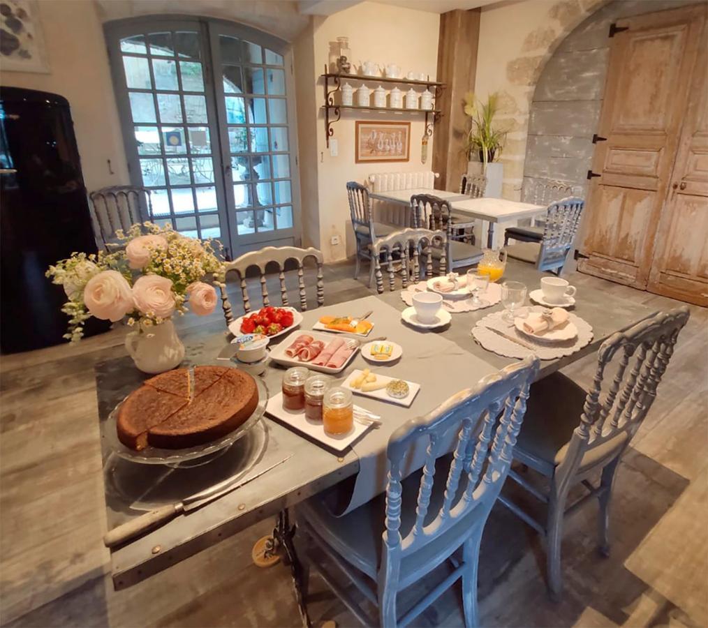 Le Petit Chateau Châteauneuf-de-Gadagne Dış mekan fotoğraf