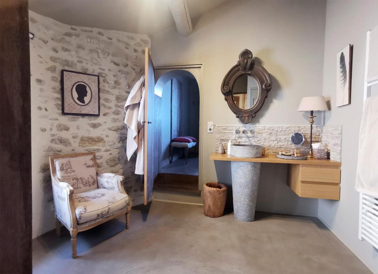 Le Petit Chateau Châteauneuf-de-Gadagne Dış mekan fotoğraf