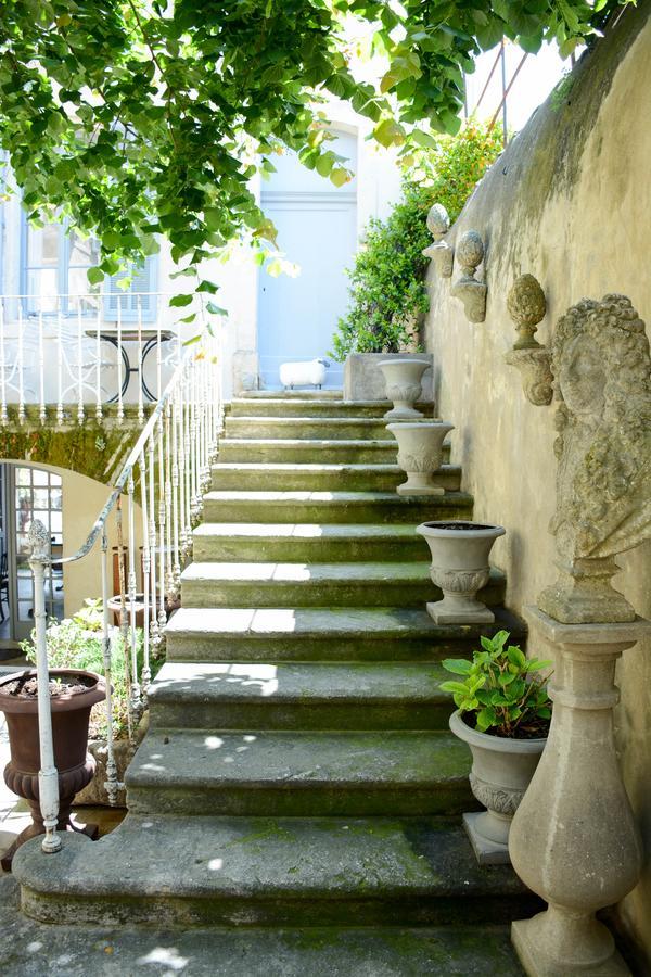 Le Petit Chateau Châteauneuf-de-Gadagne Dış mekan fotoğraf